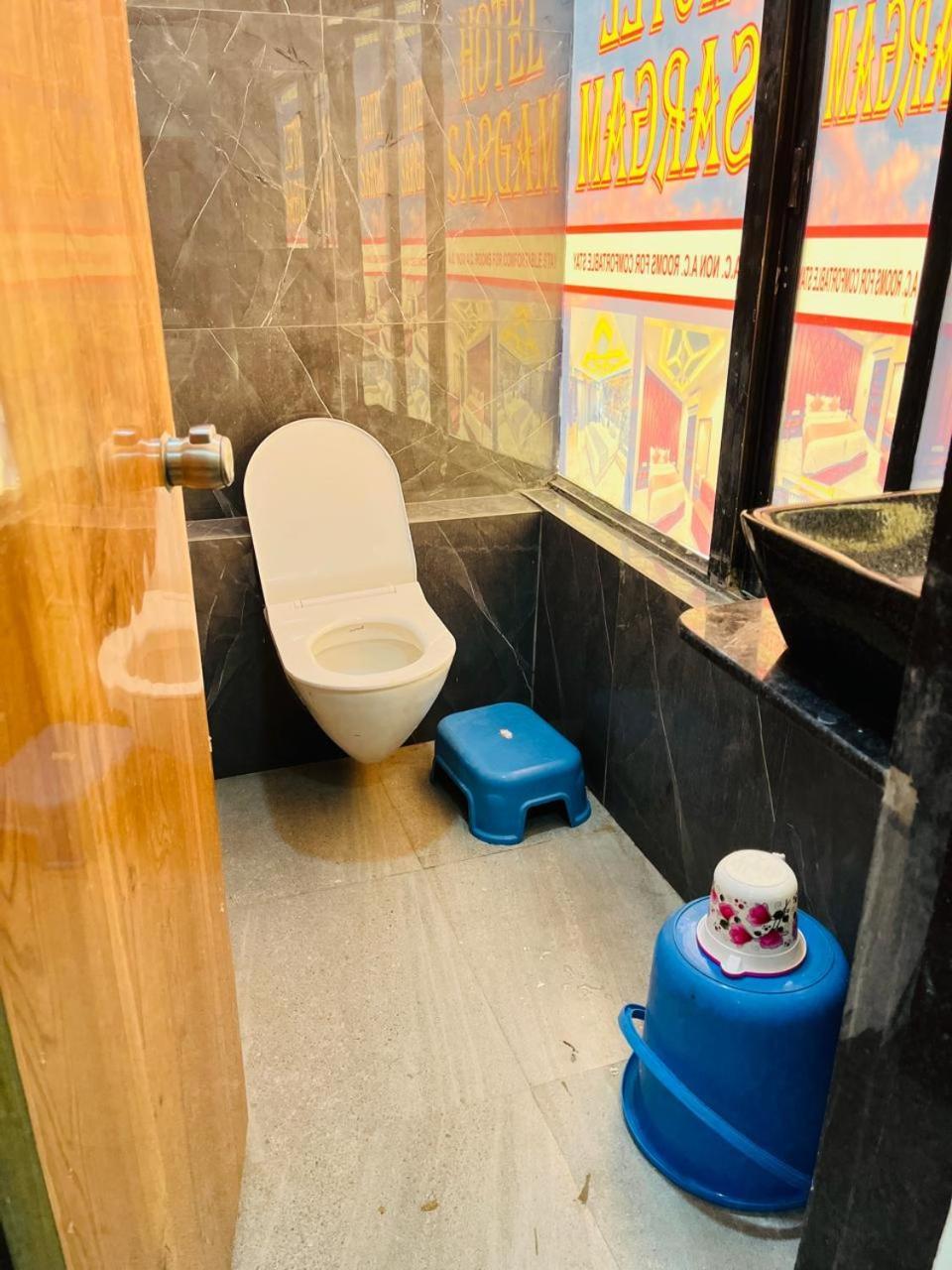 Hotel Sargam Ahmedabad Esterno foto