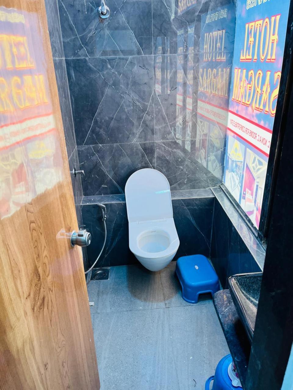 Hotel Sargam Ahmedabad Esterno foto